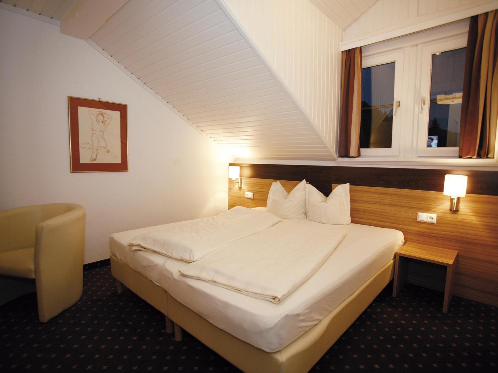Hotel Diana Portschach am Worthersee Ruang foto