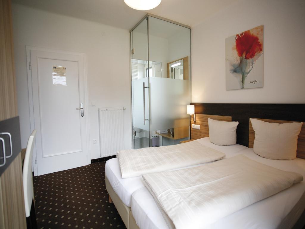 Hotel Diana Portschach am Worthersee Bagian luar foto