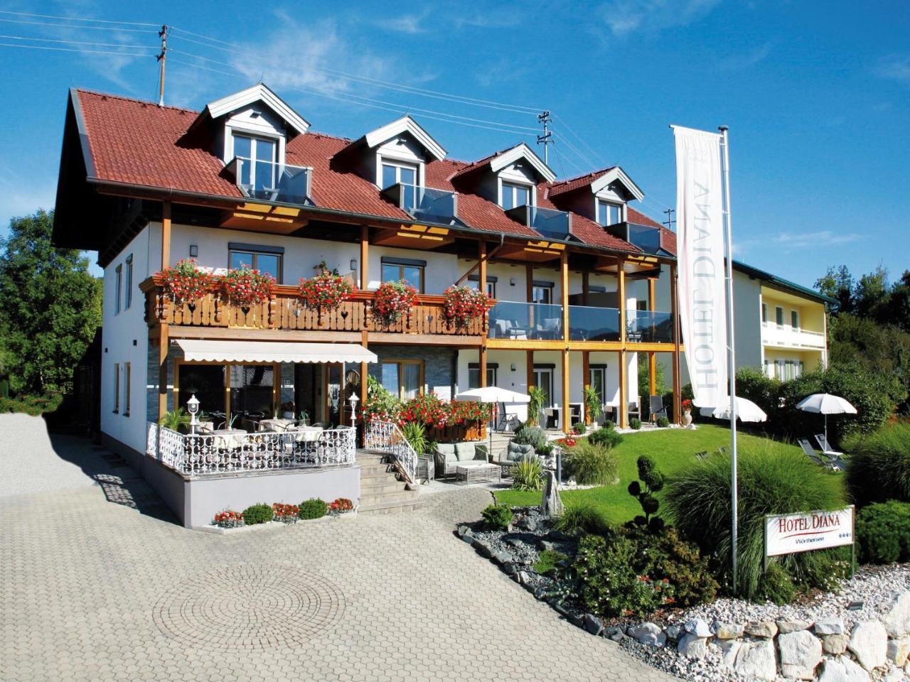 Hotel Diana Portschach am Worthersee Bagian luar foto